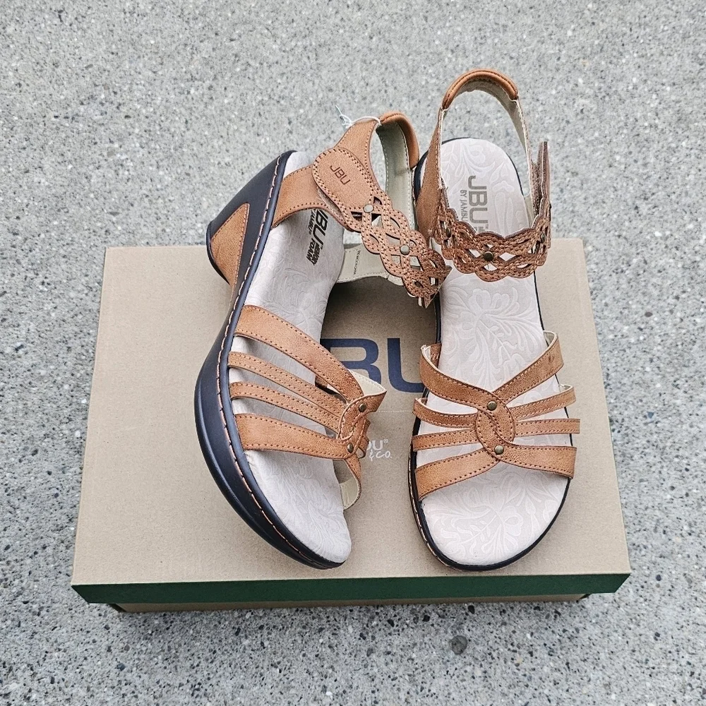 New Jbu memory foam Cushioned sandals women's 8